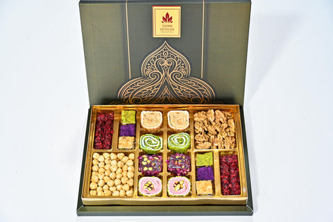 Tadim Dunyasi Deluxe Mixed Gift Nuts & Turkish Delight - 850g 102