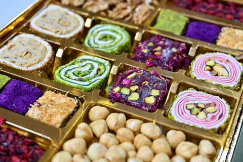 Tadim Dunyasi Deluxe Mixed Gift Nuts & Turkish Delight - 850g 102