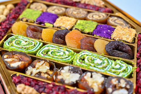 Tadim Dunyasi Deluxe Mixed Gift Box â€” Nuts & Turkish Delight - 850g