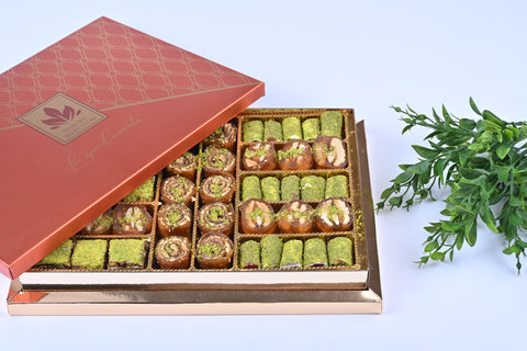 Tadim Dunyasinda Variety Gift Nuts & Turkish Delight 1000 g