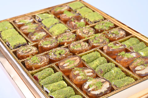 Tadim Dunyasinda Variety Gift Nuts & Turkish Delight 1000 g
