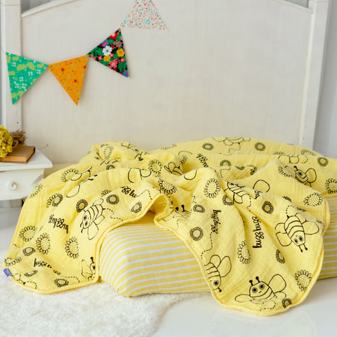 Milk&Moo Buzzy Bee Baby Muslin Fiber Filled Blanket